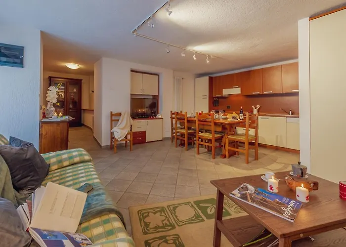 Appartement La Leitery Du Mont Blanc 1 - Comfort E Posto Auto - Cour 0140